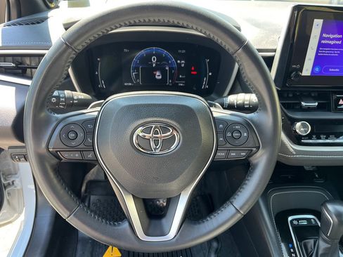 Used 2023 Toyota Corolla XSE FWD image 11
