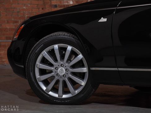Used 2009 Maybach 62 S RWD image 9