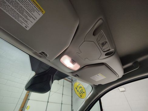 Used 2022 Ford Transit Connect XL image 42