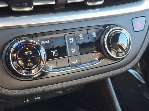 Certified 2024 Buick Envista Preferred w/ Convenience I Package image 17