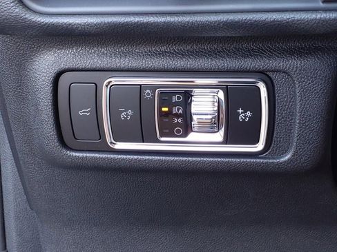 New 2023 Lincoln Corsair Reserve w/ Equipment Group 202A image 40