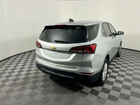 Used 2022 Chevrolet Equinox LT image 3