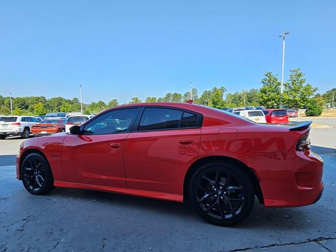 Used 2022 Dodge Charger R/T w/ Plus Group RWD image 5