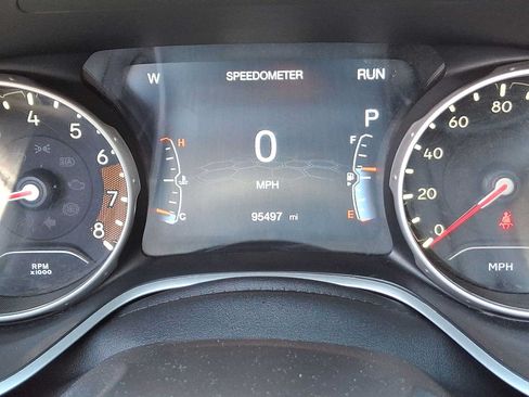 Used 2020 Jeep Compass Latitude w/ Popular Equipment Group FWD image 19