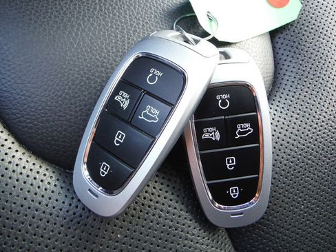 Used 2023 Hyundai Palisade Limited AWD/4WD image 46