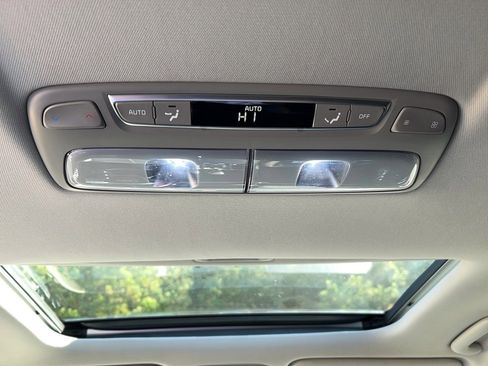 Used 2023 Kia Telluride EX w/ EX Captain's Chair Package image 28