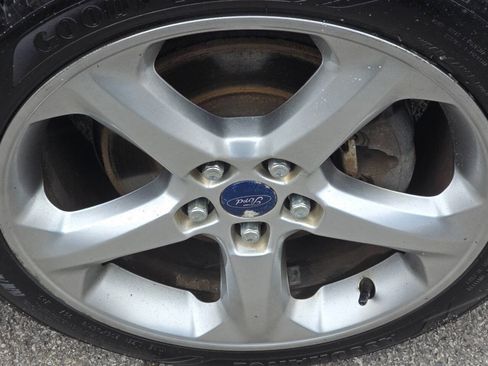 Used 2015 Ford Fusion SE image 15