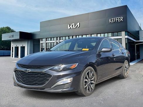 Used 2023 Chevrolet Malibu RS image 4