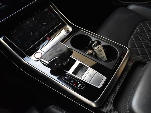 Used 2020 Audi SQ8 Prestige w/ Prestige Package image 42