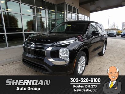 New 2025 Mitsubishi Outlander ES