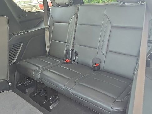 Used 2025 Chevrolet Tahoe LT AWD/4WD image 9