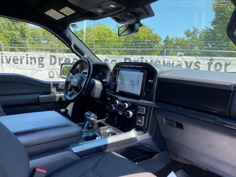 Used 2022 Ford F150 XLT w/ Equipment Group 302A High AWD/4WD image 18