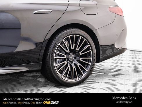 New 2026 Mercedes-Benz E 53 AMG e 4MATIC Sedan image 35