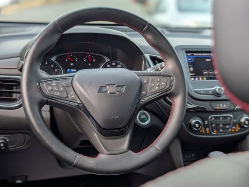 Used 2024 Chevrolet Equinox RS w/ LPO, Floor Liner Package image 16