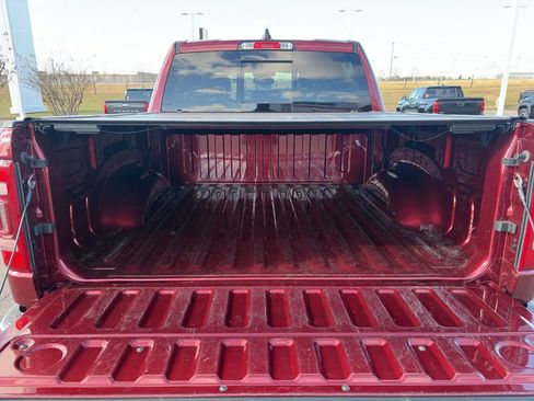 Used 2019 RAM 1500 Laramie image 10