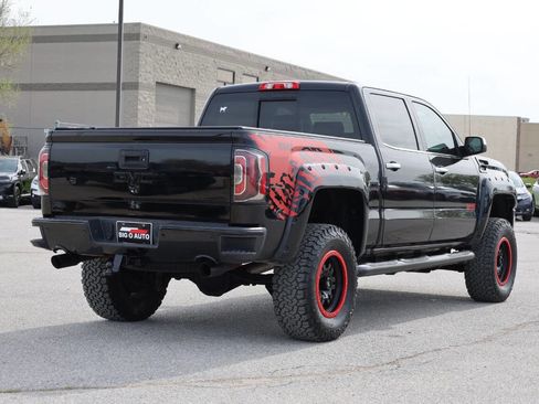 Used 2017 GMC Sierra 1500 SLT w/ SLT Premium Package image 9