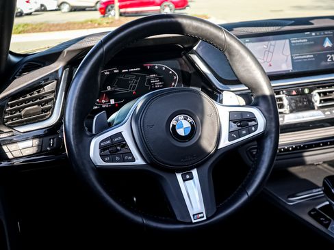 Used 2022 BMW Z4 M40i w/ Premium Package image 18