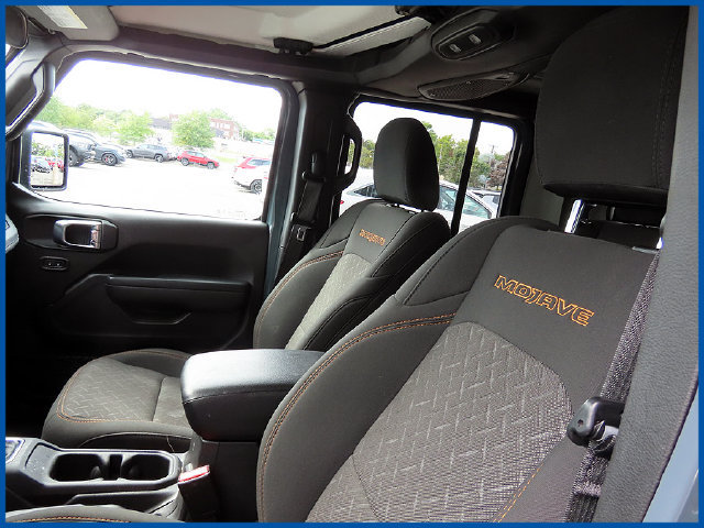 Certified 2026 Jeep Gladiator Mojave AWD/4WD image 15