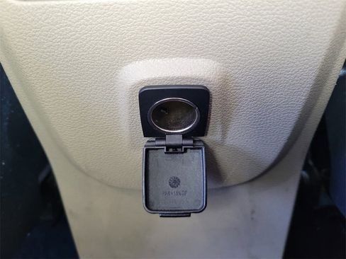 Used 2018 Ford Escape SEL image 26