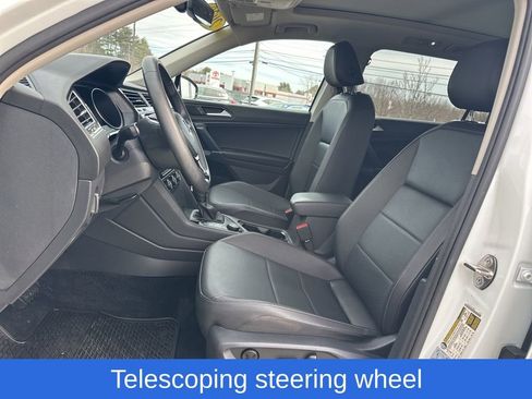 Used 2020 Volkswagen Tiguan SE w/ Panoramic Sunroof Package image 15