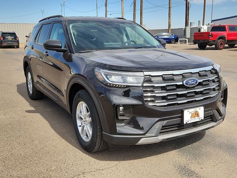 New 2026 Ford Explorer Active w/ Active Comfort Package image 5