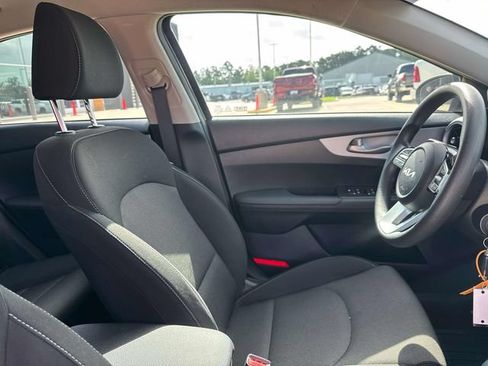 Used 2024 Kia Forte LXS FWD image 15