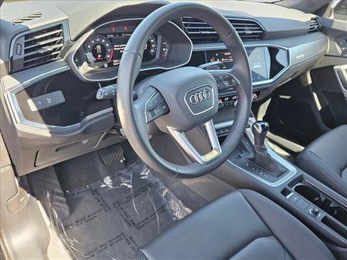 Certified 2025 Audi Q3 2.0T Premium w/ Convenience Package AWD/4WD image 10