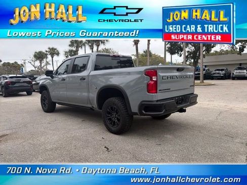 Used 2024 Chevrolet Silverado 1500 ZR2 w/ Technology Package image 8