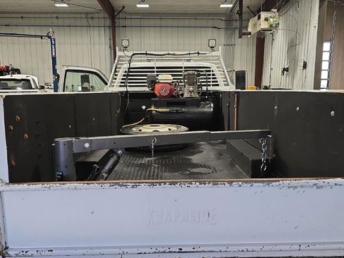 Used 2000 Chevrolet Silverado 3500 2WD Regular Cab HD image 14