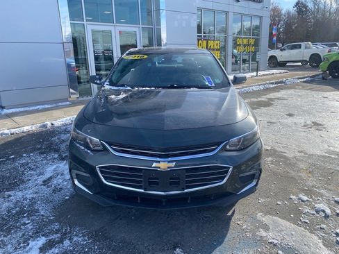 Used 2016 Chevrolet Malibu LT w/ Leather Package image 8