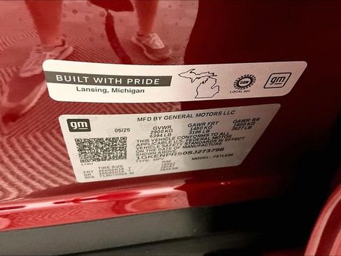 Used 2025 GMC Acadia AT4 w/ Luxury Package image 42