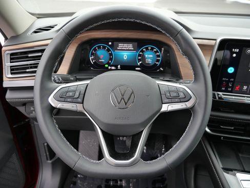 Certified 2024 Volkswagen Atlas SE w/ Black Wheel Package image 26