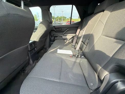 Used 2025 Toyota 4Runner SR5 AWD/4WD image 10