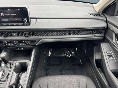 Certified 2025 Honda Accord LX image 28