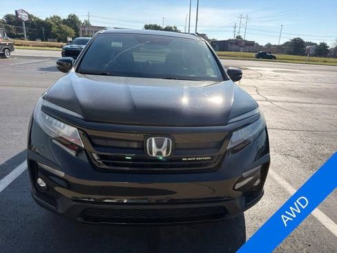 Used 2020 Honda Pilot Black Edition image 2