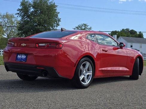 Used 2017 Chevrolet Camaro LT RWD image 15