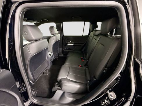 Certified 2025 Mercedes-Benz GLB 250 4MATIC image 22
