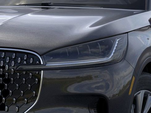 New 2026 Lincoln Aviator AWD image 18