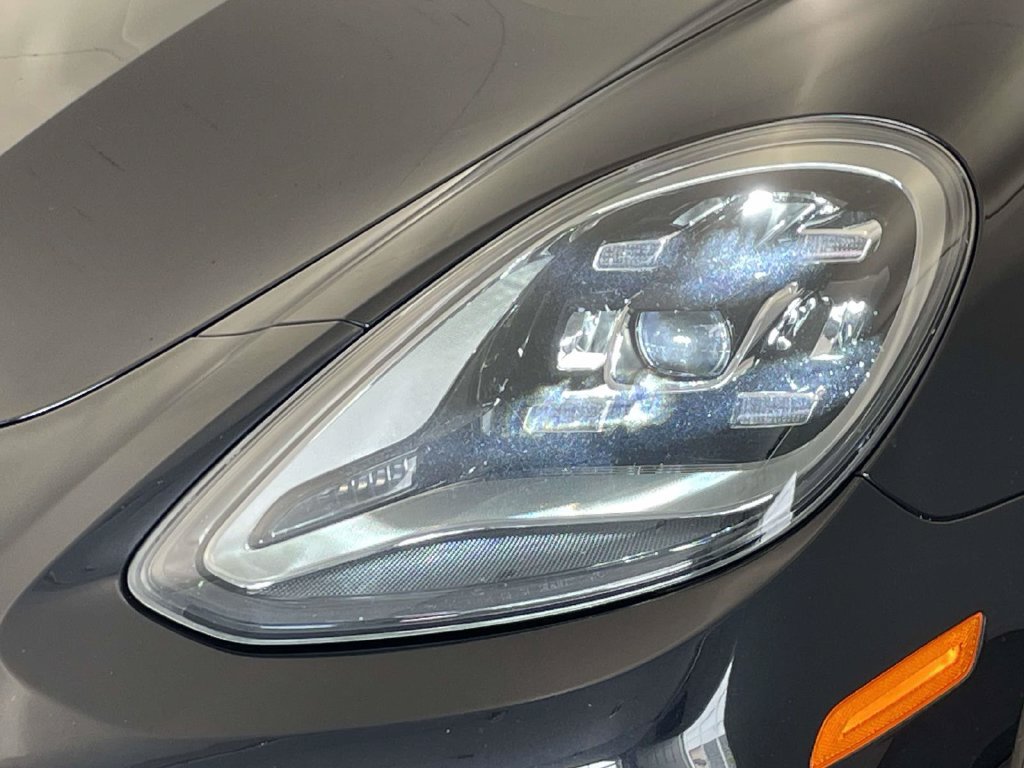 Certified 2023 Porsche Panamera 4 AWD/4WD image 15