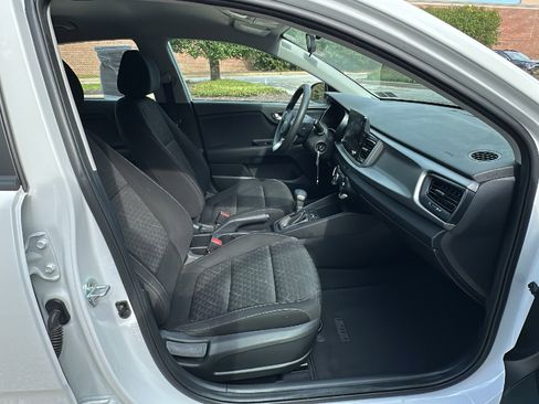 Used 2023 Kia Rio LX image 23