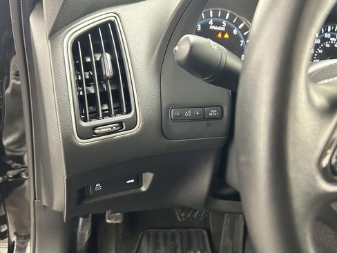 Used 2022 INFINITI Q50 Sensory image 27