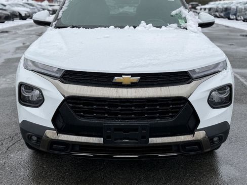 Used 2021 Chevrolet TrailBlazer ACTIV w/ Technology Package image 2