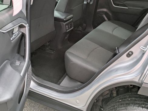 Used 2024 Toyota RAV4 XLE image 18