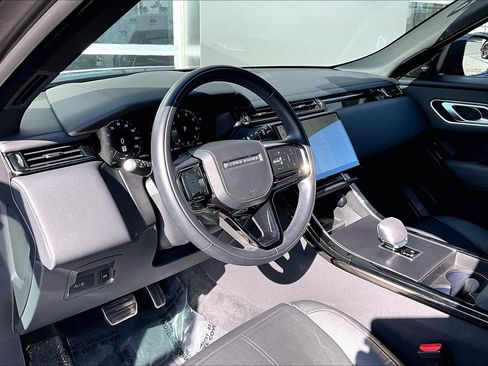 Used 2026 Land Rover Range Rover Velar Dynamic SE AWD/4WD image 14