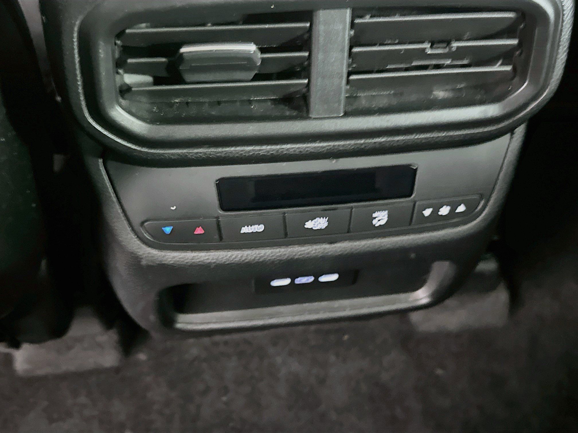 Used 2024 Honda Pilot EX-L image 26