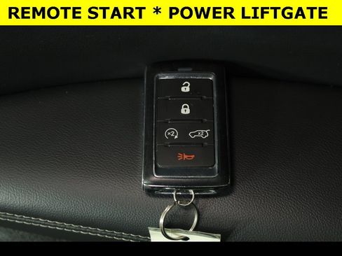 Used 2023 Jeep Grand Cherokee L Laredo image 8