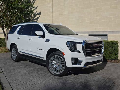 Used 2023 GMC Yukon SLT image 30