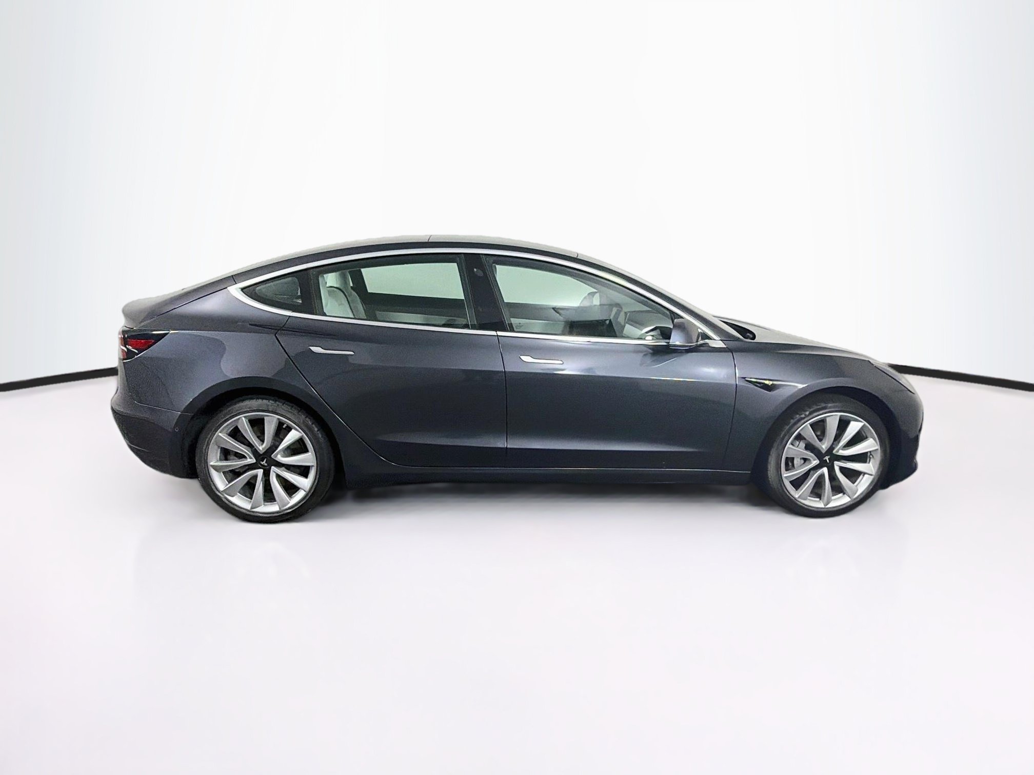 Used 2019 Tesla Model 3 Standard Range Plus RWD image 10
