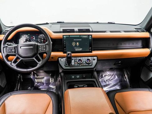 Used 2024 Land Rover Defender 130 X image 5