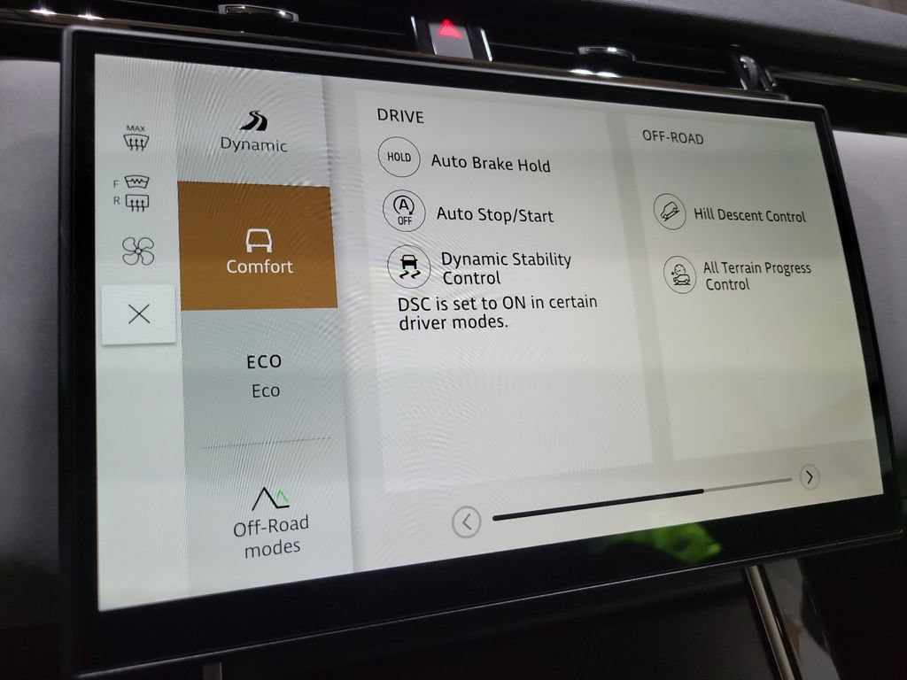 New 2026 Land Rover Range Rover Velar S AWD/4WD image 34